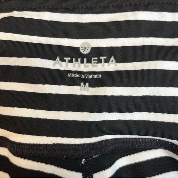ATHLETA Chaturanga Capri Leggings Black White Striped Size Medium - Picture 6 of 8